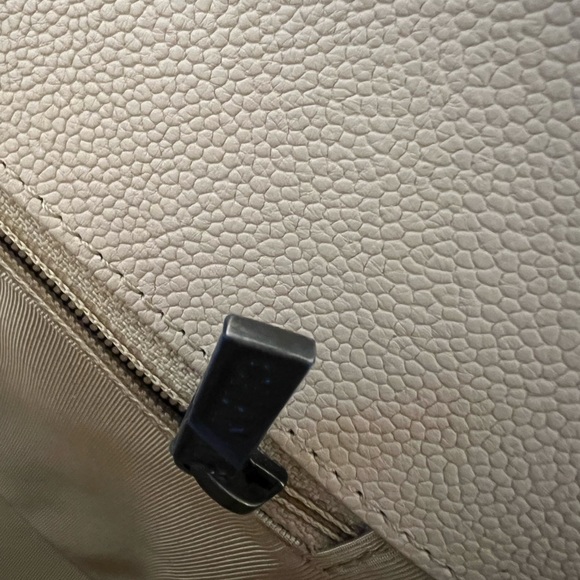 Chanel le boy new medium beige - Picture 11 of 15